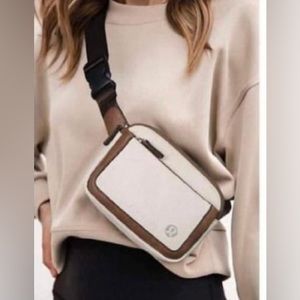 Lululemon belt bag white/brown